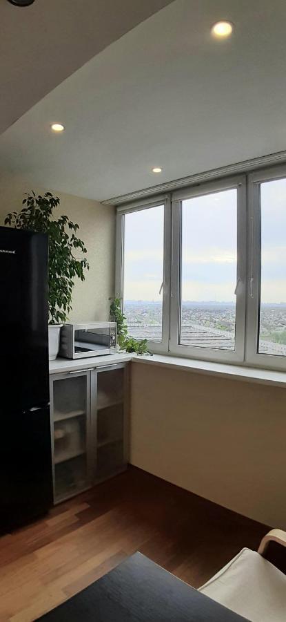 1/10 Вулиця Радунська Apartment Kiev Ngoại thất bức ảnh