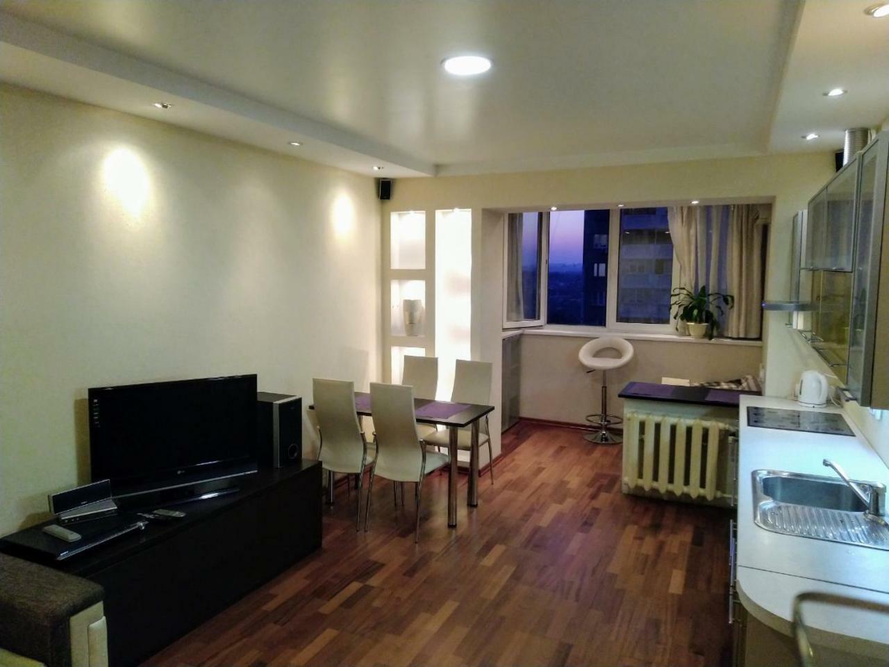 1/10 Вулиця Радунська Apartment Kiev Ngoại thất bức ảnh